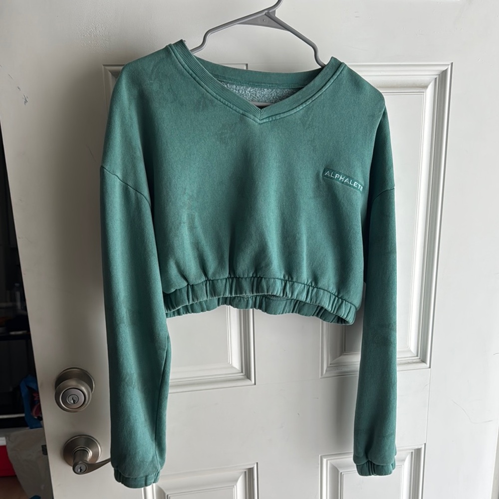 ALPHALETE Women's Green Cropped Top